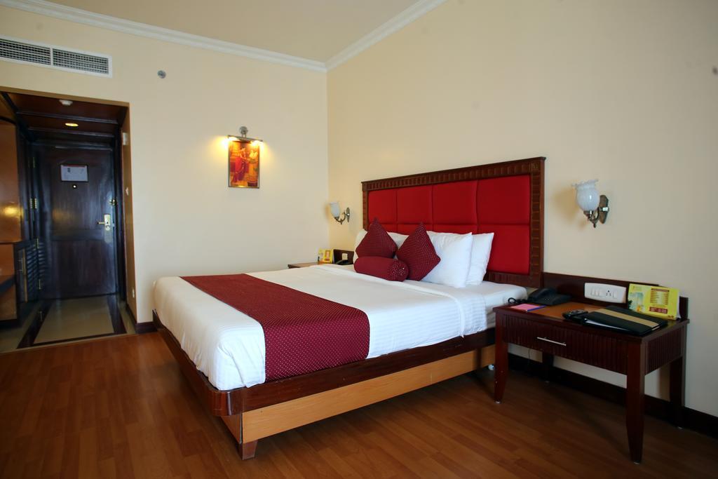 Joys Palace Hotel Thrissur Kamer foto